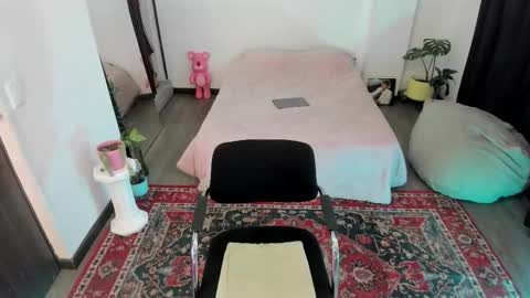 Jade  independent model online show from 01/19/26, 12:53