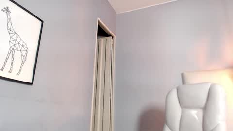 Snapshot of jade_scarllet chatting on 12/31/24, 07:10 karlla scarlet online show from 12/31/24, 07:10