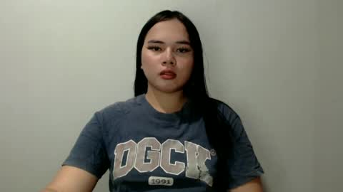 Snapshot of jade_suck chatting on 06/19/26, 01:37 jade_suck online show from 06/19/26, 01:37