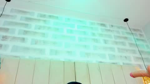 Snapshot of jade_swet chatting on 01/15/25, 11:32 jade swet online show from 01/15/25, 11:32