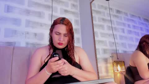 Snapshot of jade_swet chatting on 01/21/25, 09:35 jade swet online show from 01/21/25, 09:35