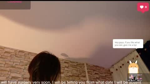 jade white  online show from 05/25/26, 12:44