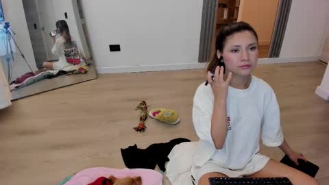 Snapshot of jade_ws chatting on 03/05/25, 04:13 Jade online show from 03/05/25, 04:13