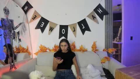 Snapshot of jade_ws chatting on 10/09/25, 01:58 Jade online show from 10/09/25, 01:58