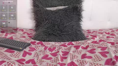 Snapshot of jadeadamsxx chatting on 12/24/24, 04:30 Jadeadamsxx online show from 12/24/24, 04:30