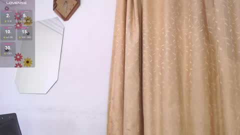 Snapshot of jadeadamsxx chatting on 02/12/25, 05:05 Jadeadamsxx online show from 02/12/25, 05:05