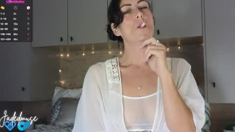 Jade online show from 05/20/26, 07:36