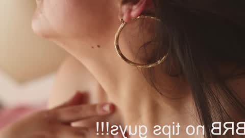 Snapshot of jadeestudios chatting on 12/27/24, 08:07 jadeestudios online show from 12/27/24, 08:07