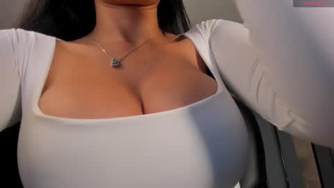 JADE EVANS online show from 11/01/25, 12:40