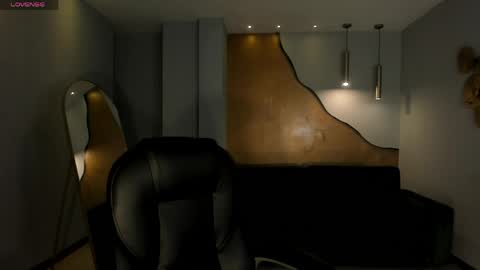 Snapshot of jadeevansx chatting on 04/04/26, 07:00 JADE EVANS online show from 04/04/26, 07:00