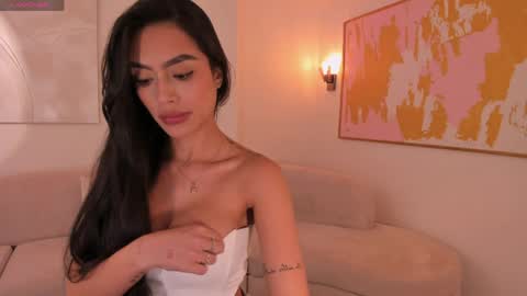 Snapshot of jadeevansx chatting on 04/12/26, 11:43 JADE EVANS online show from 04/12/26, 11:43