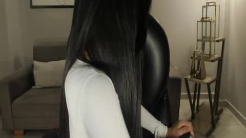 Snapshot of jadeevansx chatting on 04/15/26, 08:09 JADE EVANS online show from 04/15/26, 08:09