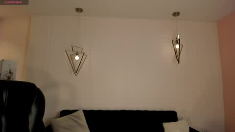 Snapshot of jadeevansx chatting on 04/21/26, 07:28 JADE EVANS online show from 04/21/26, 07:28