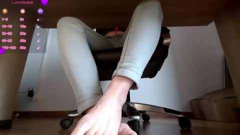 Snapshot of jadefxxt2 chatting on 10/03/25, 02:03 Jadefxxt online show from 10/03/25, 02:03