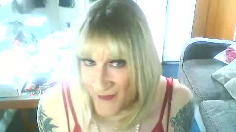 Snapshot of jadeladyboyminx chatting on 04/16/26, 12:17 Jademinx online show from 04/16/26, 12:17