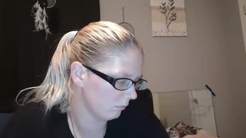 Snapshot of jadeluv chatting on 12/09/24, 01:40 JadeLuv online show from 12/09/24, 01:40