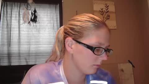 Snapshot of jadeluv chatting on 12/14/24, 06:52 JadeLuv online show from 12/14/24, 06:52