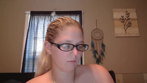 Snapshot of jadeluv chatting on 12/22/24, 05:42 JadeLuv online show from 12/22/24, 05:42