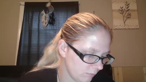 Snapshot of jadeluv chatting on 01/05/25, 05:20 JadeLuv online show from 01/05/25, 05:20