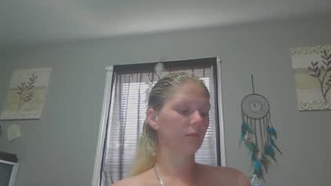 Snapshot of jadeluv chatting on 05/01/26, 04:55 JadeLuv online show from 05/01/26, 04:55