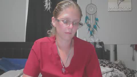 Snapshot of jadeluv chatting on 05/27/26, 02:30 JadeLuv online show from 05/27/26, 02:30