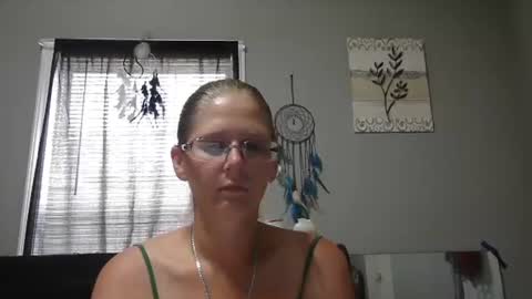 Snapshot of jadeluv chatting on 07/05/26, 03:52 JadeLuv online show from 07/05/26, 03:52