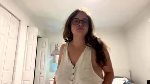 Snapshot of jademonroe0522 chatting on 10/09/25, 10:57 jademonroe0522 online show from 10/09/25, 10:57