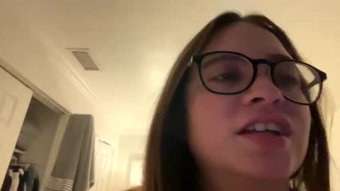 Snapshot of jademonroe0522 chatting on 10/16/25, 10:49 jademonroe0522 online show from 10/16/25, 10:49