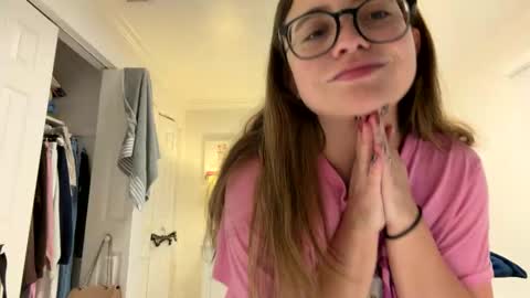 Snapshot of jademonroe0522 chatting on 10/24/25, 10:22 jademonroe0522 online show from 10/24/25, 10:22