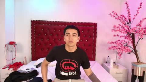 Jaden and Sofia  online show from 05/19/26, 02:40