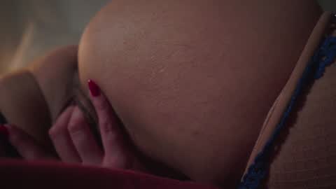 Jade online show from 01/17/25, 06:47