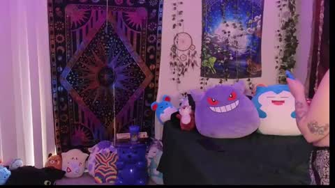 Snapshot of jadeplant chatting on 02/21/25, 07:32 jadeplant online show from 02/21/25, 07:32