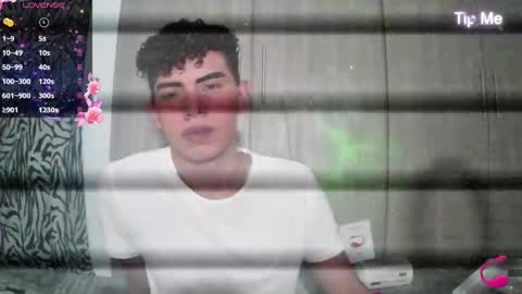 javi15  online show from 12/08/24, 04:46