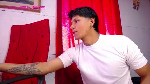 Snapshot of jahn_ashford1 chatting on 10/07/25, 07:11 jahn_ashford1 online show from 10/07/25, 07:11