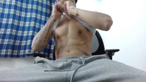 Snapshot of jaico_santos1 chatting on 03/23/26, 11:09 Jaico online show from 03/23/26, 11:09