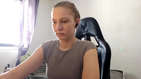 jaimeeosendorf online show from 04/04/26, 11:40