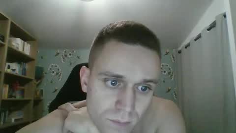 Snapshot of jaimelesexx13 chatting on 12/19/25, 12:06 For my sk y p e ask online show from 12/19/25, 12:06