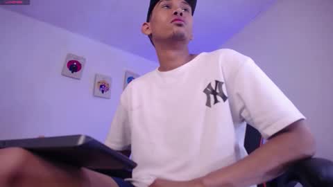 JAISON HALLS online show from 10/09/25, 08:23