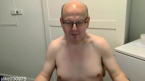 Snapshot of jake230975 chatting on 10/15/25, 07:58 Jake2309 online show from 10/15/25, 07:58