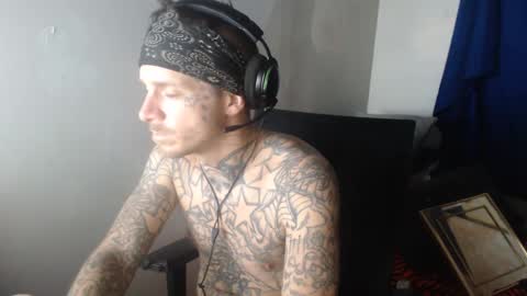 showingitoff online show from 10/03/25, 01:46