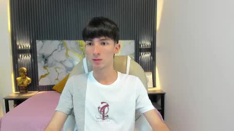 Snapshot of jake_evanss_ chatting on 11/03/25, 07:48 JAKE online show from 11/03/25, 07:48