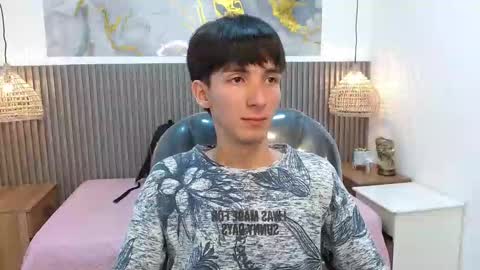 Snapshot of jake_evanss_ chatting on 11/18/25, 01:15 JAKE online show from 11/18/25, 01:15