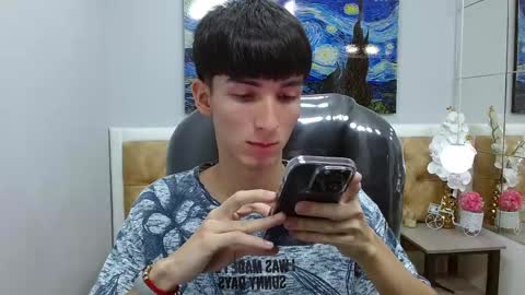 Snapshot of jake_evanss_ chatting on 12/15/25, 03:33 JAKE online show from 12/15/25, 03:33