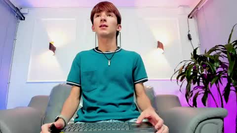 Snapshot of jake_evanss_ chatting on 04/21/26, 05:03 JAKE online show from 04/21/26, 05:03