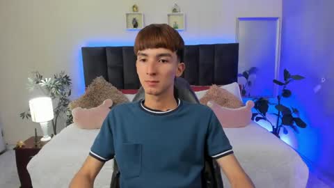 Snapshot of jake_evanss_ chatting on 05/06/26, 02:00 JAKE online show from 05/06/26, 02:00