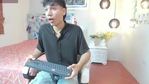 Snapshot of jake_falcon chatting on 06/19/26, 11:25 jake_falcon online show from 06/19/26, 11:25