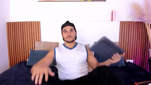 Snapshot of jake_muller1 chatting on 11/10/25, 03:38 Jake online show from 11/10/25, 03:38