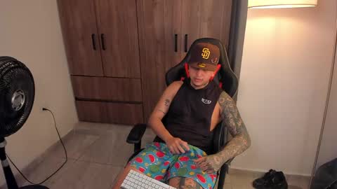 Snapshot of jake_pons chatting on 05/15/26, 09:38 Jake Pons online show from 05/15/26, 09:38