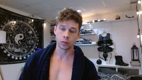 Snapshot of jakeblaze002 chatting on 03/04/26, 03:34 Jake online show from 03/04/26, 03:34