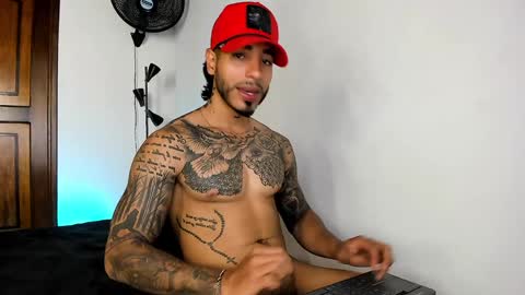 Santiago online show from 01/17/25, 03:23